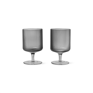 Ferm Living Ripple Weinglas-Set, 2 Stück, Geräuchert