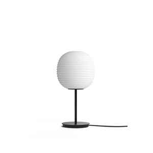 NEW WORKS Lantern Tischlampe mit Schwarzem Fuß & Mattiertem Weißem Opalglas Klein